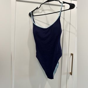 La Perla studio swim